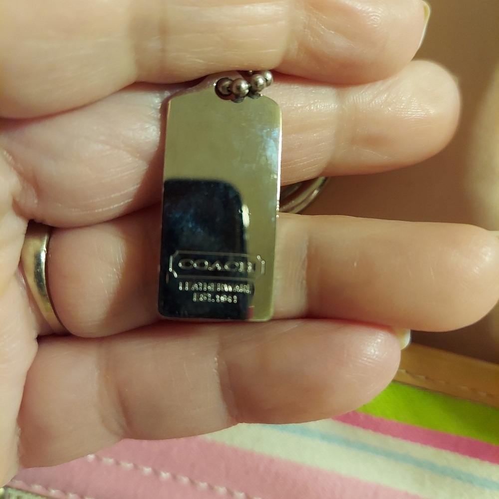 Pretty Coach Bag - Picture 3 of 15